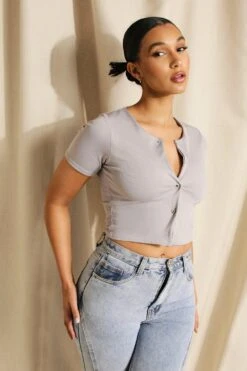 Basic Gerippes Top Mit Knopfleiste