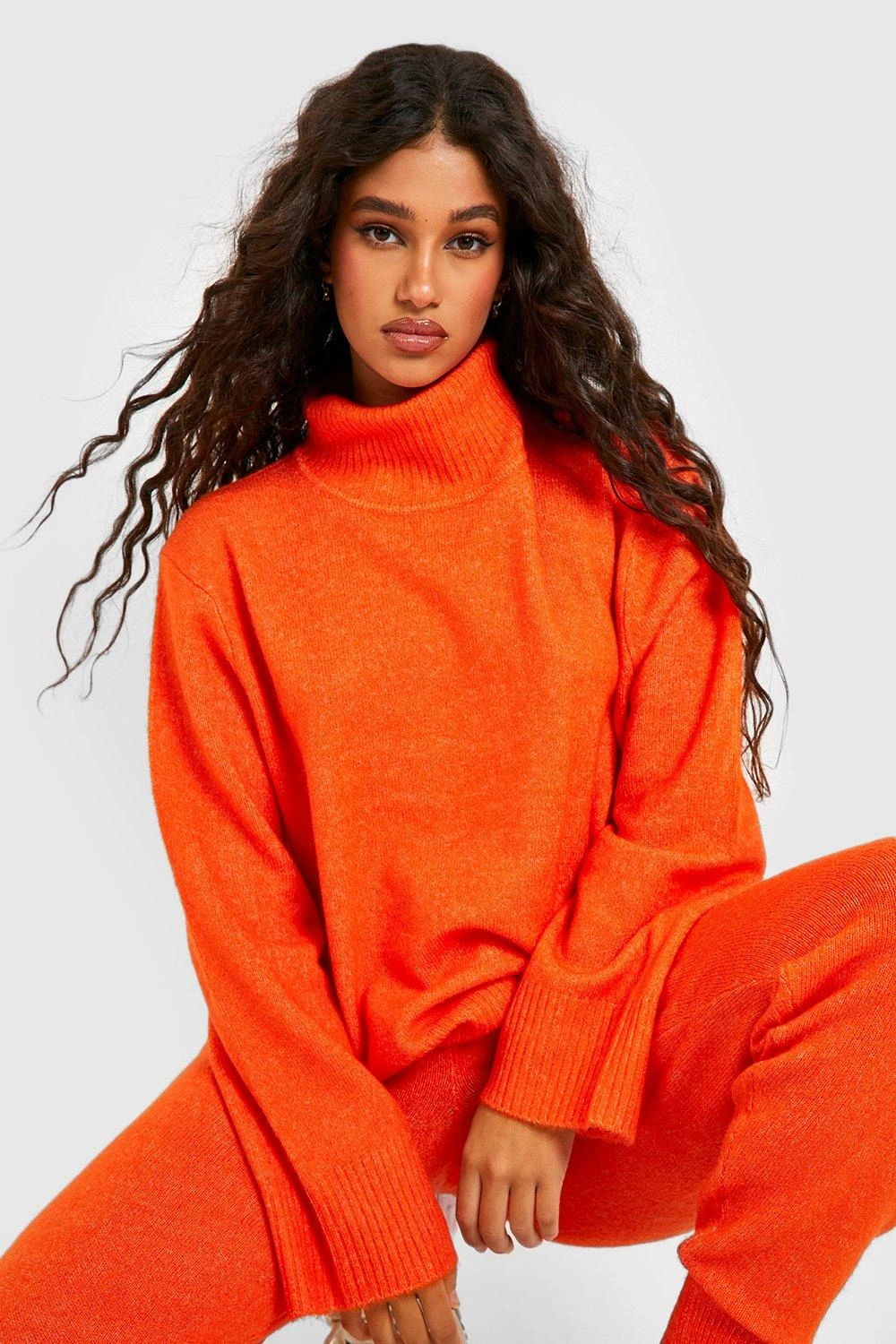 Trainingsanzug Mit Rollkragen 1 Trainingsanzug Mit Rollkragen