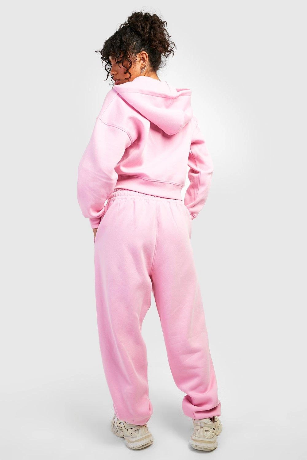 Oversize Jogginghose Mit Reflektierendem Print 2 Oversize Jogginghose Mit Reflektierendem Print – Bild 2