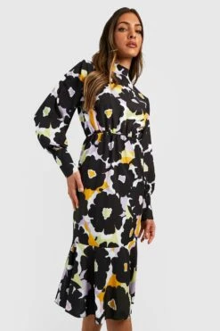 Hochgeschlossenes Florales Midikleid