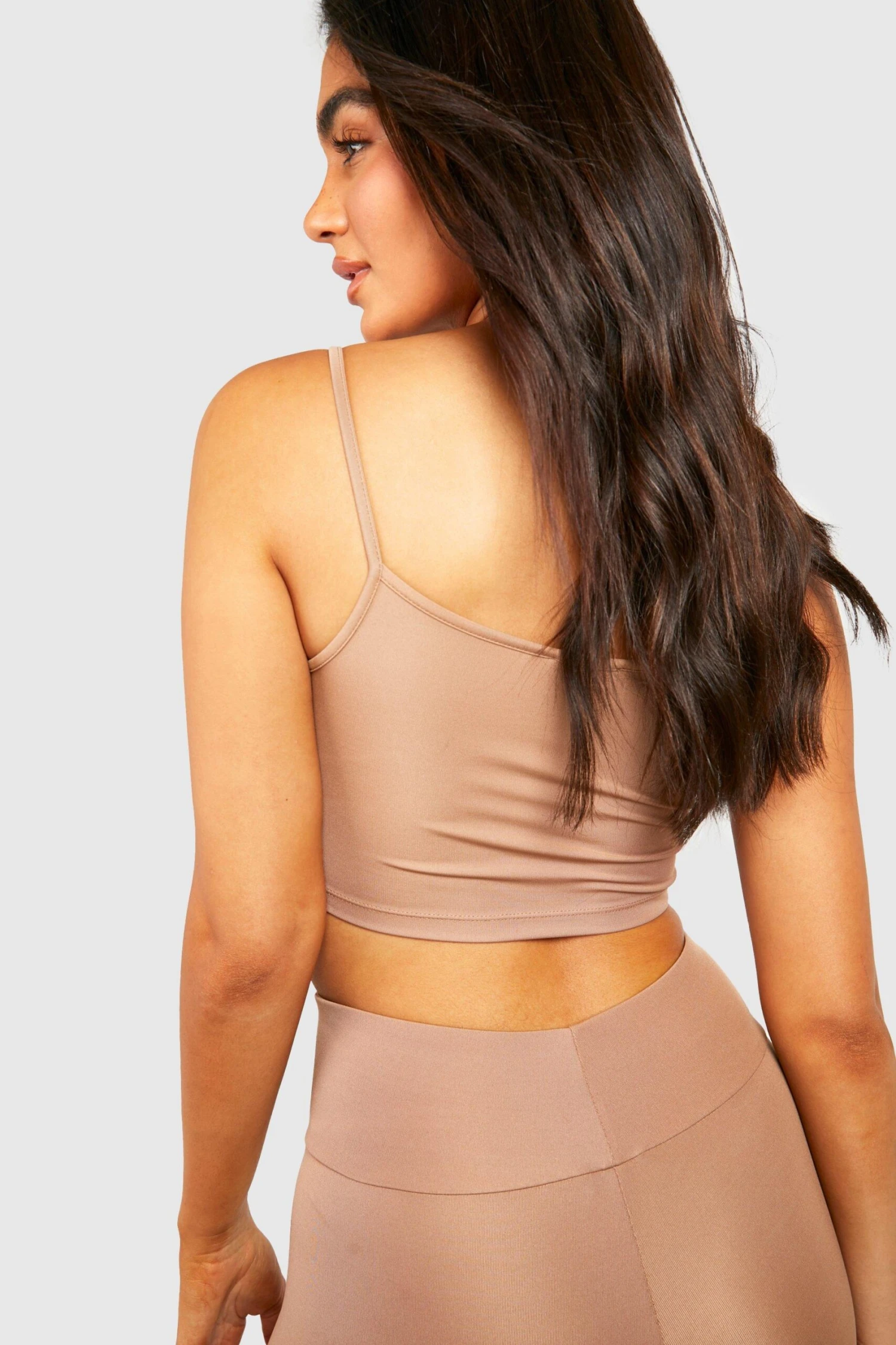 Active Crop Top Mit Etikett 2 Active Crop Top Mit Etikett – Bild 2