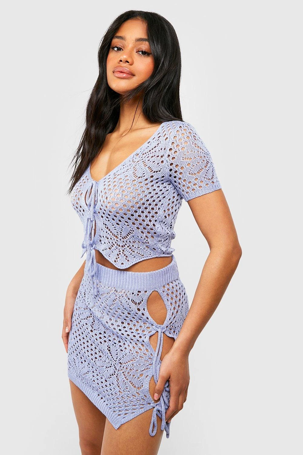 Floraler Geschnürter Cardigan & Minirock 1 Floraler Geschnürter Cardigan & Minirock