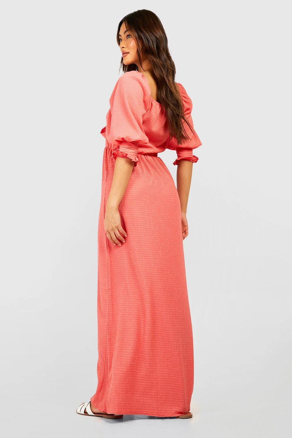 Strukturiertes Midikleid Mit Schnür-Detail 2 Strukturiertes Midikleid Mit Schnür-Detail – Bild 2