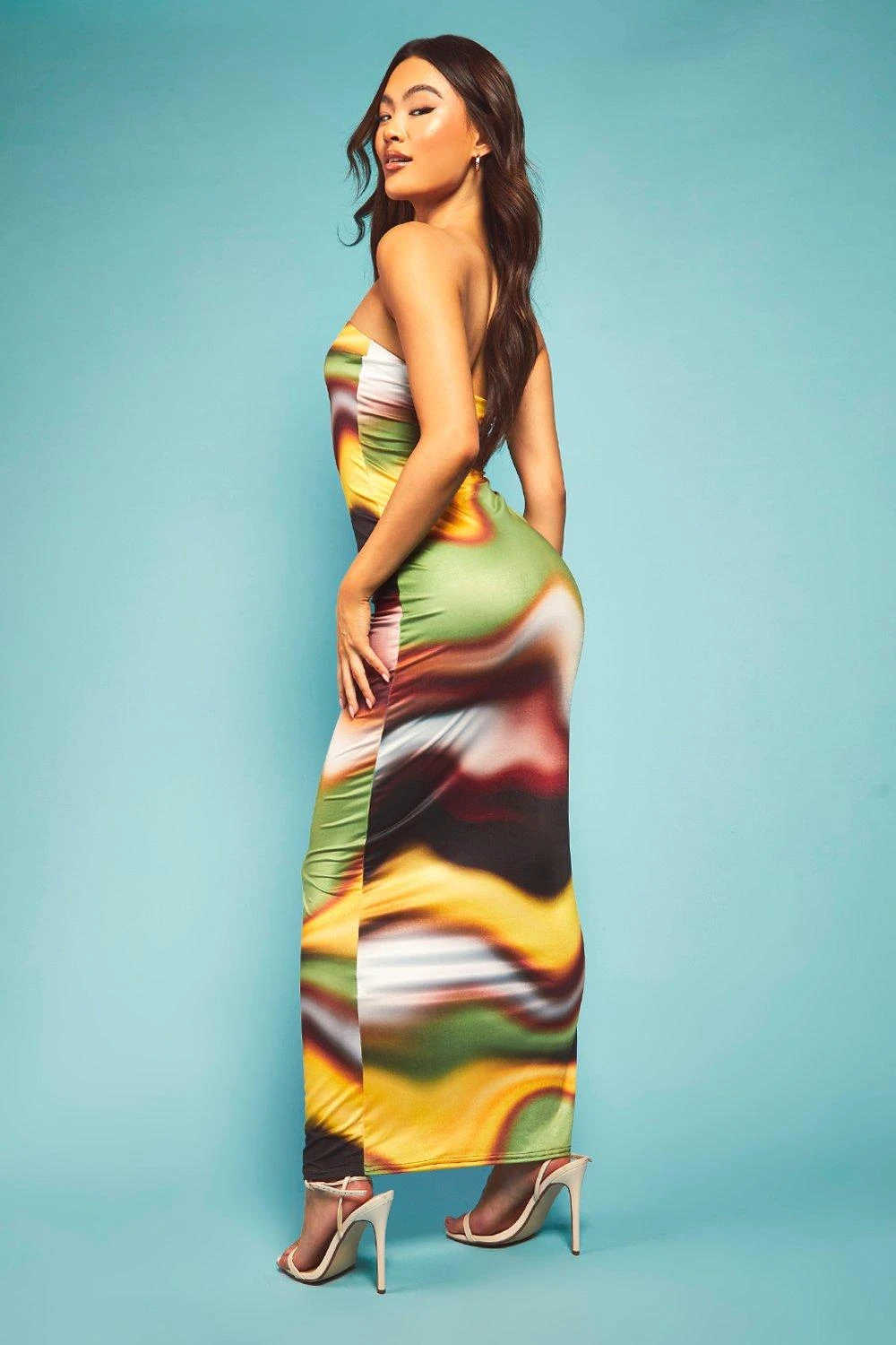 Bandeau-Maxikleid Mit Abstraktem Print 2 Bandeau-Maxikleid Mit Abstraktem Print – Bild 2